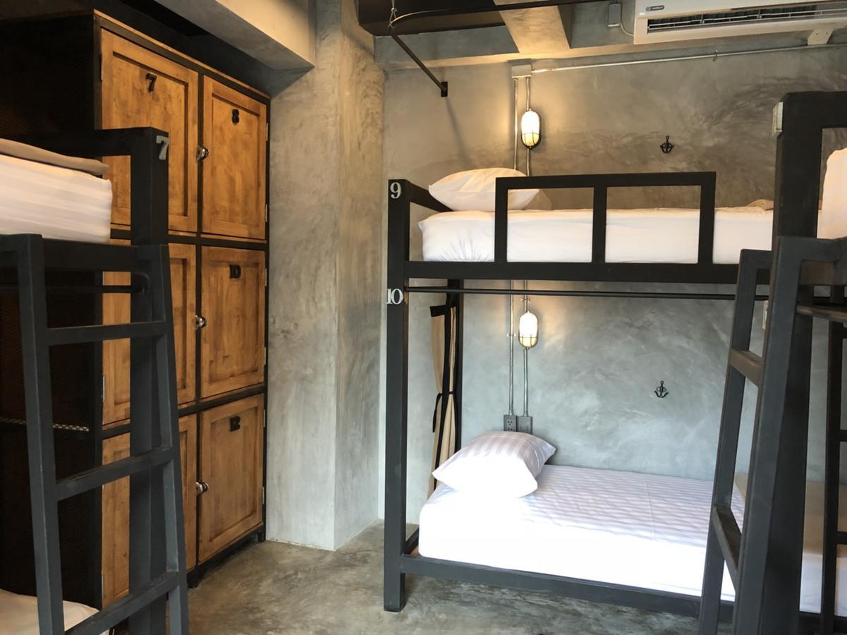 Blackjack Bar And Hostel شاطئ تشاوينغ المظهر الخارجي الصورة