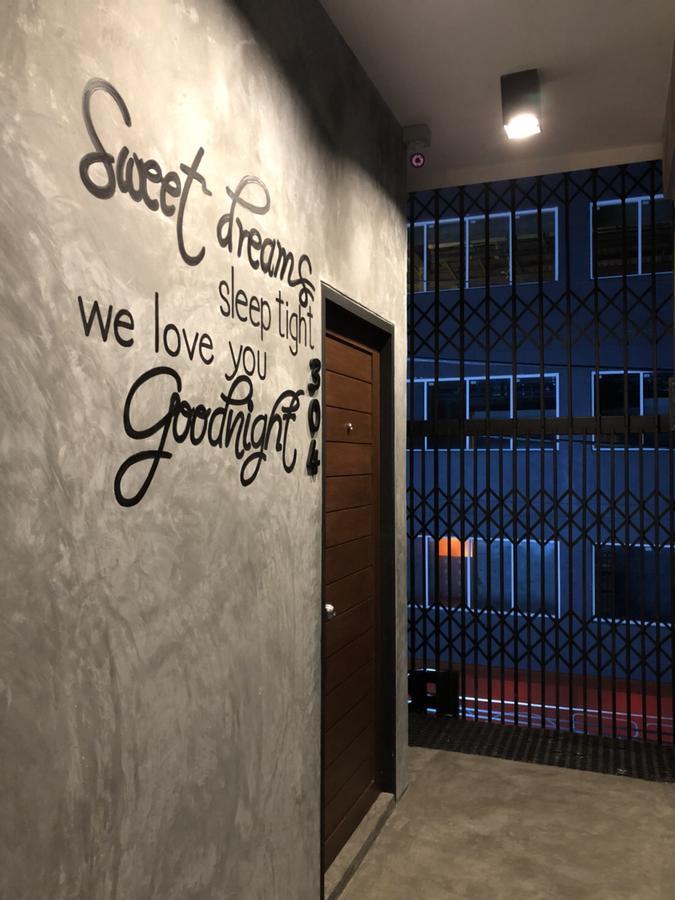 Blackjack Bar And Hostel شاطئ تشاوينغ المظهر الخارجي الصورة
